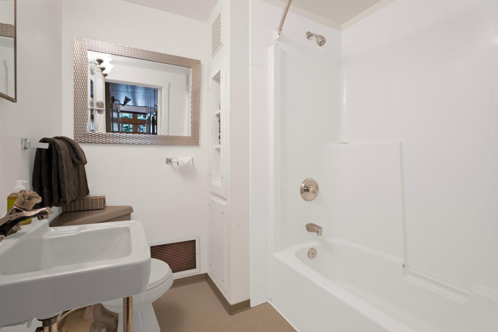Elkhorn Lodge Vacation Rentals Банф Экстерьер фото