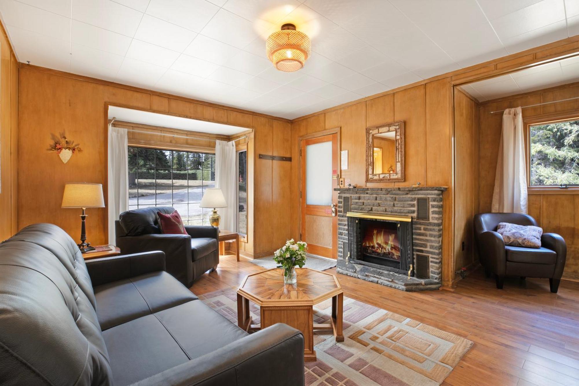 Elkhorn Lodge Vacation Rentals Банф Экстерьер фото